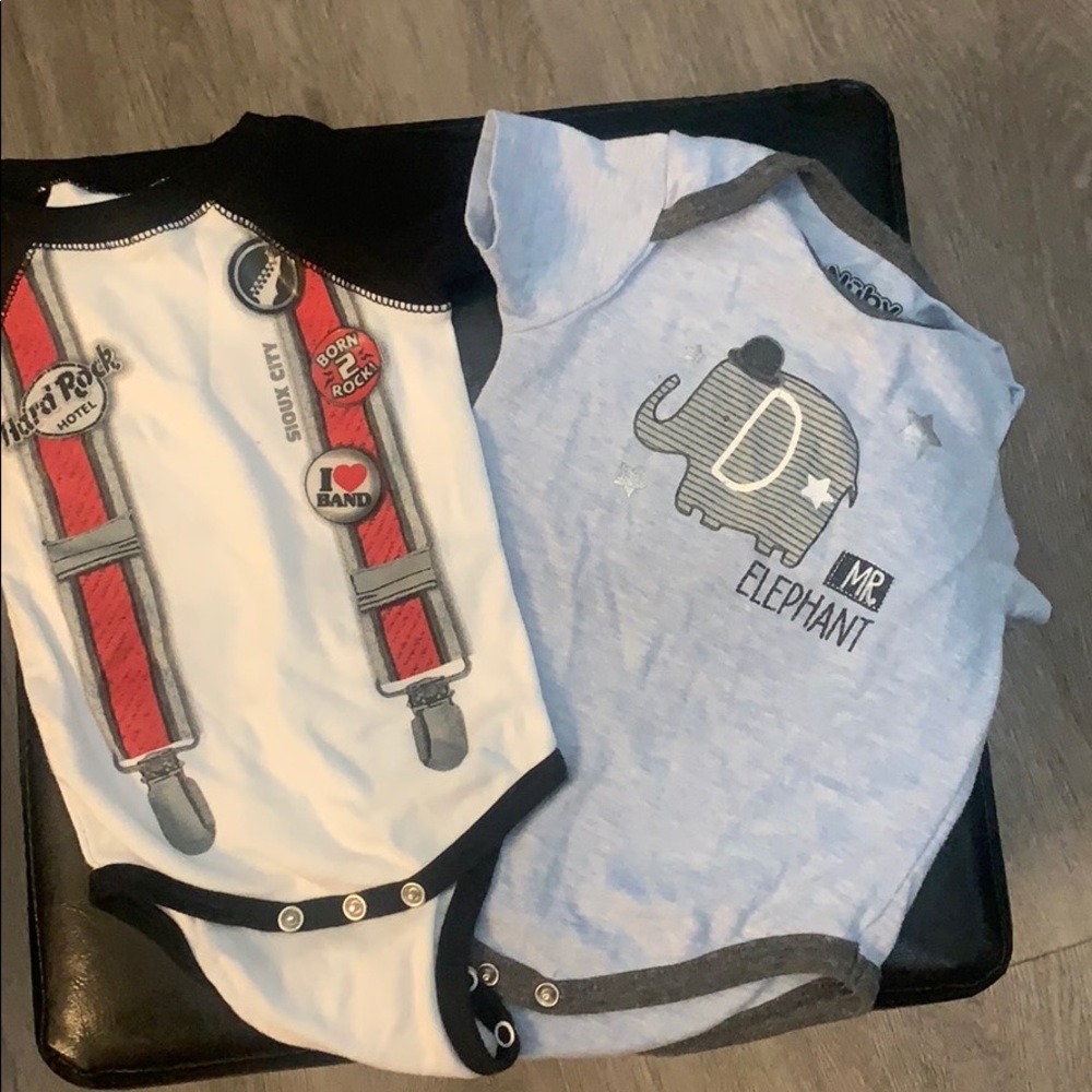 LOT 3. Polo- Hardrock Cafe - elephant. 6-9 month